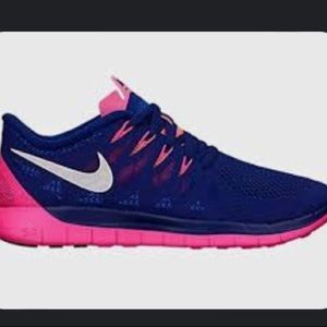 🌸 Nike Free 5.0 Hyper Pink + Jade Sneakers